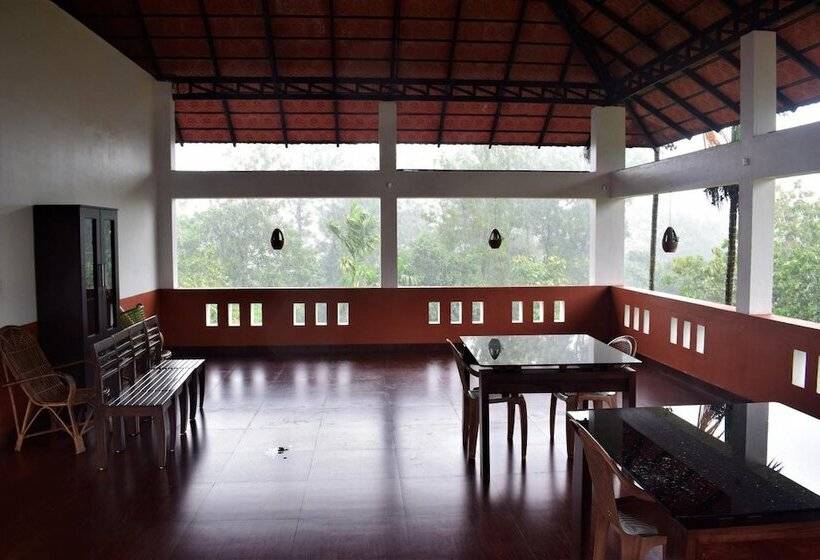 منتجع 3 Hills County