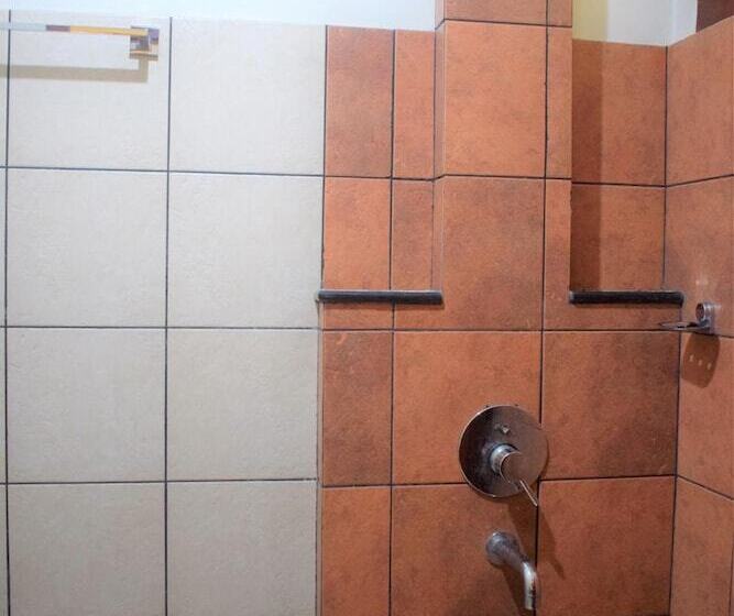 منتجع 3 Hills County