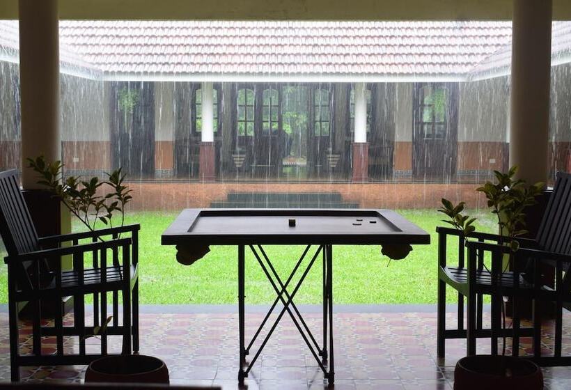 منتجع 3 Hills County