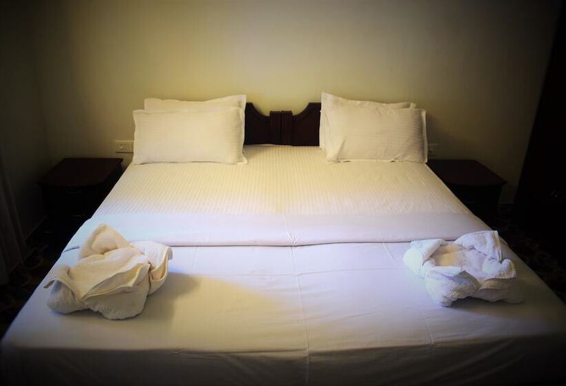 منتجع 3 Hills County