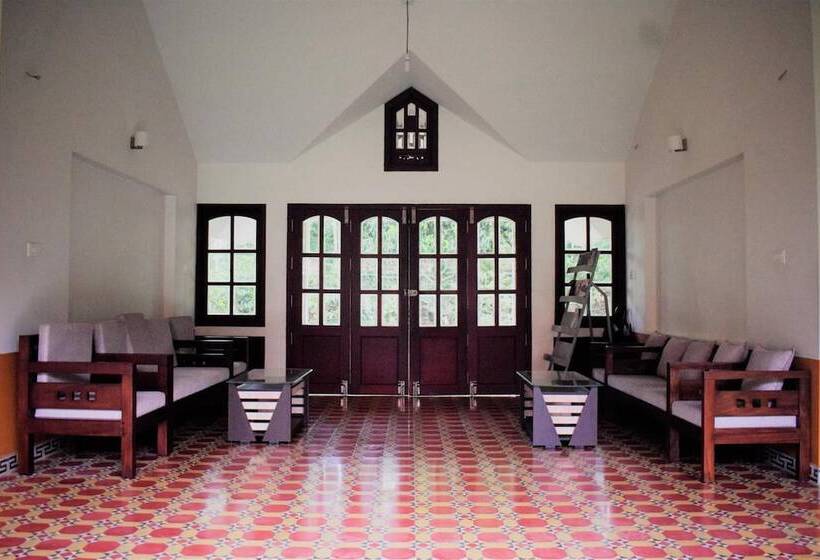 منتجع 3 Hills County