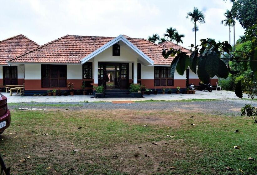 منتجع 3 Hills County