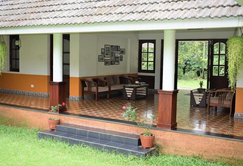 منتجع 3 Hills County