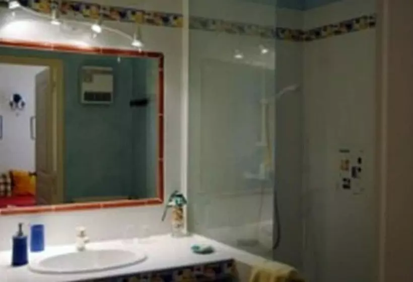 Aamiaismajoitus (B&B) Chambres D Hôtes Les Douves