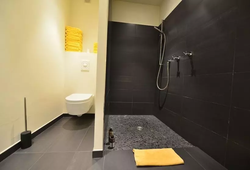 ベッドアンドブレックファースト Chambres D Hotes Au Six