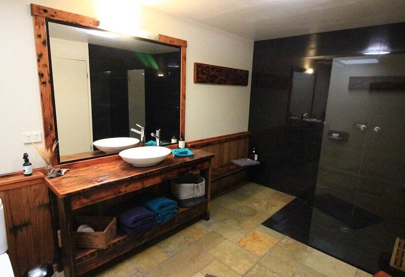 Down To Earth Farm Retreat