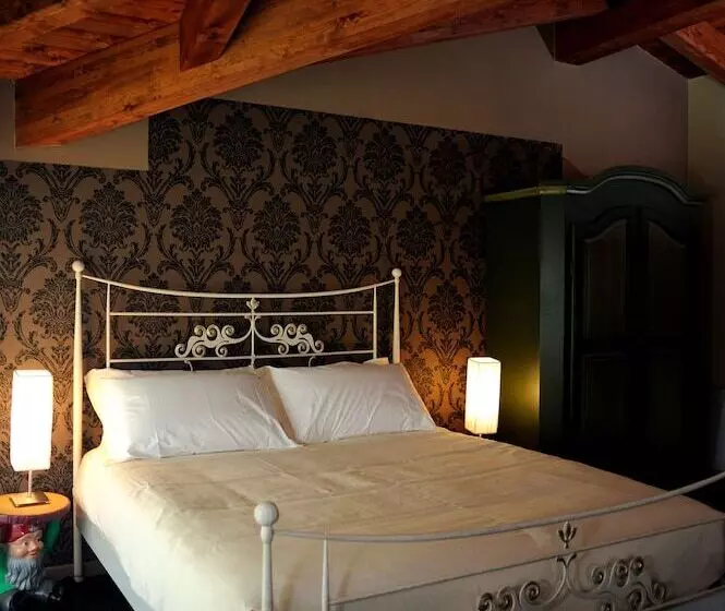 Hotelli La Foresteria Canavese Country Club