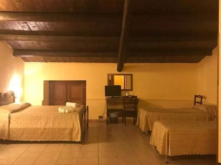 Hotelli La Locanda Di San Francesco