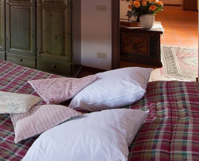 교외 호텔 Agriturismo I Comelli