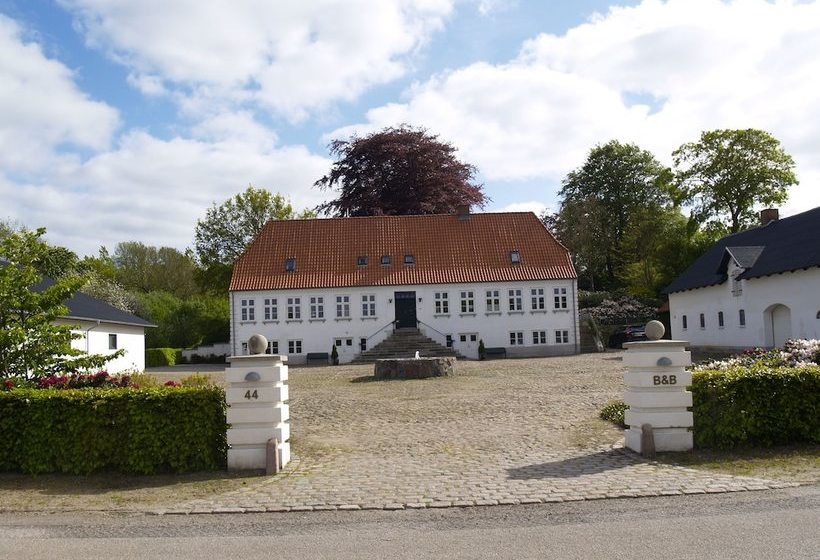 Juhls Bed & Breakfast