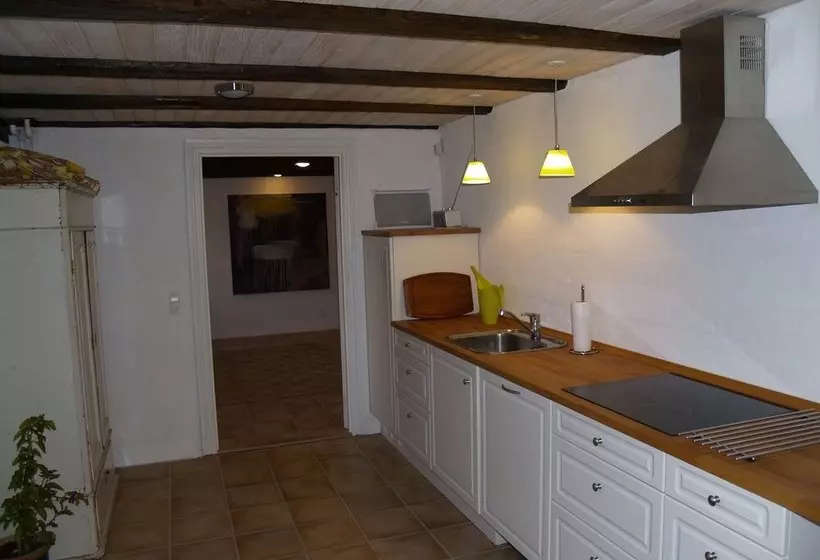 Juhls Bed & Breakfast