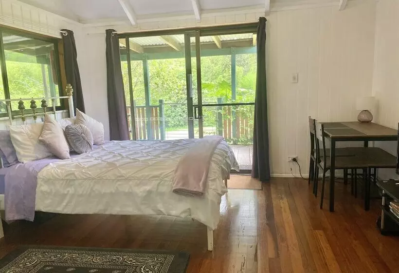 Nimbin Waterfall Retreat