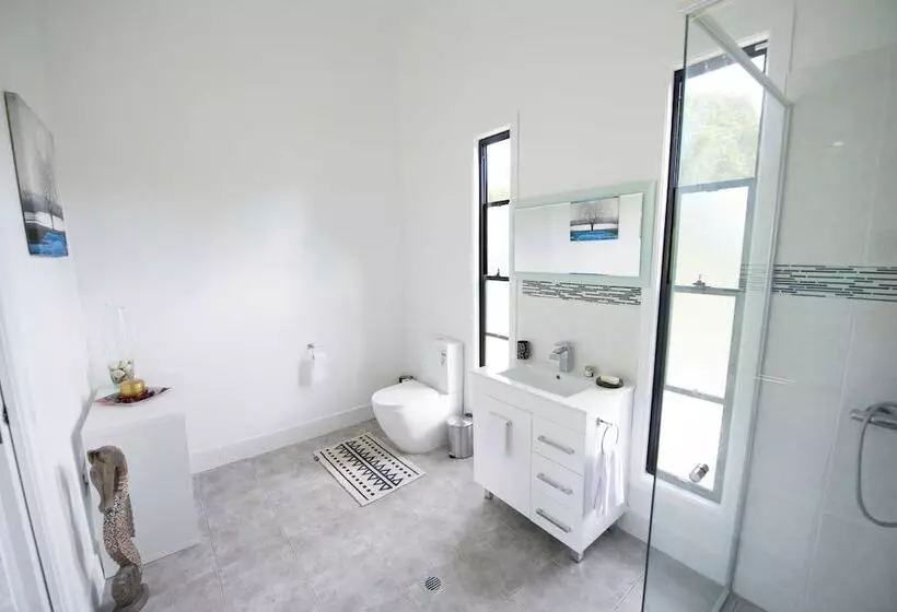 Nimbin Waterfall Retreat