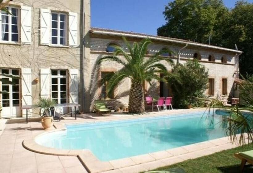 بنسيون Maison Josephine