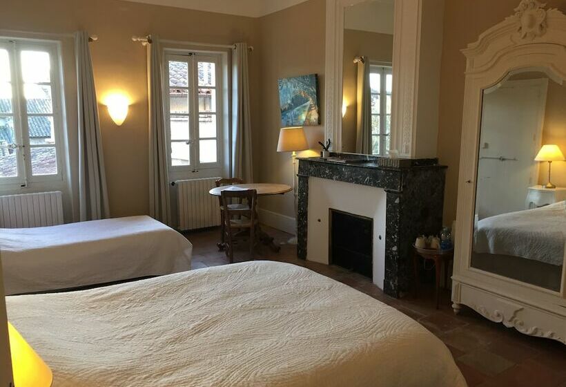 بنسيون Maison Josephine