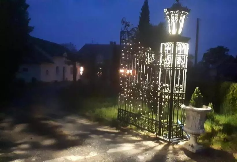 Aamiaismajoitus (B&B) Chez Céline