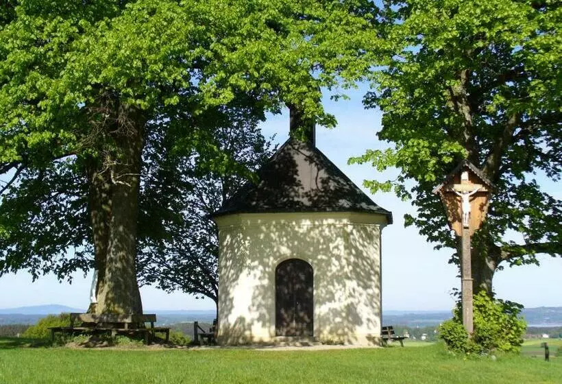 Aamiaismajoitus (B&B) Landgasthof Berg