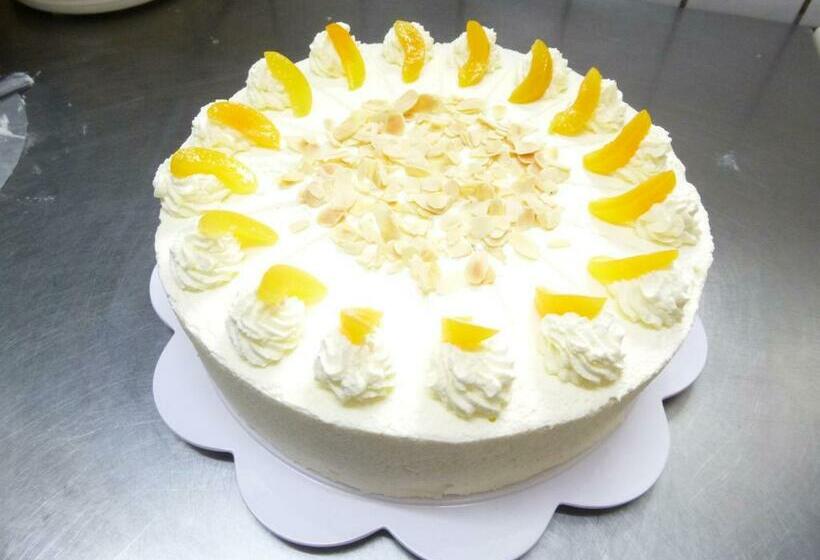 مبيت وإفطار Landgasthof Berg