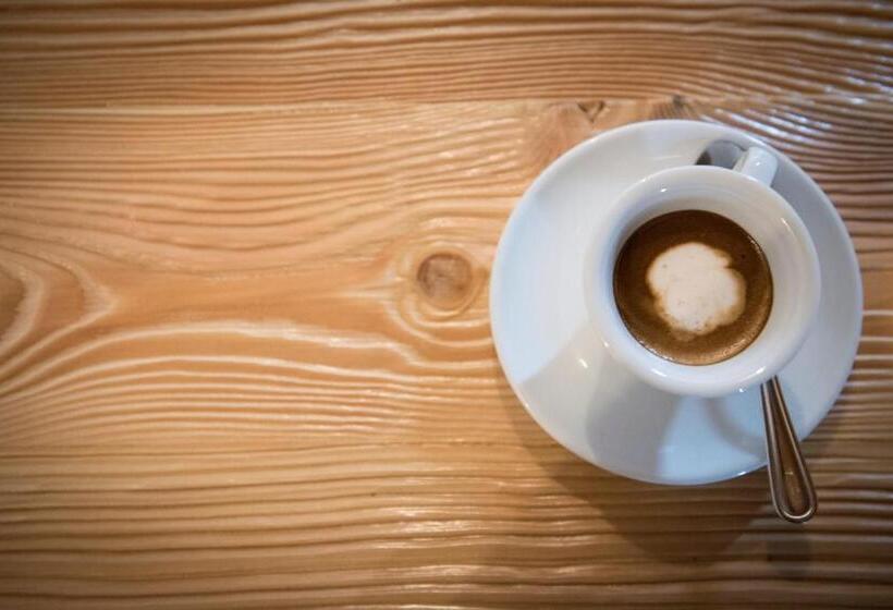 호텔 Albergo Miramonti