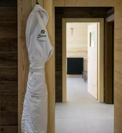 Hotelli Albergo Miramonti