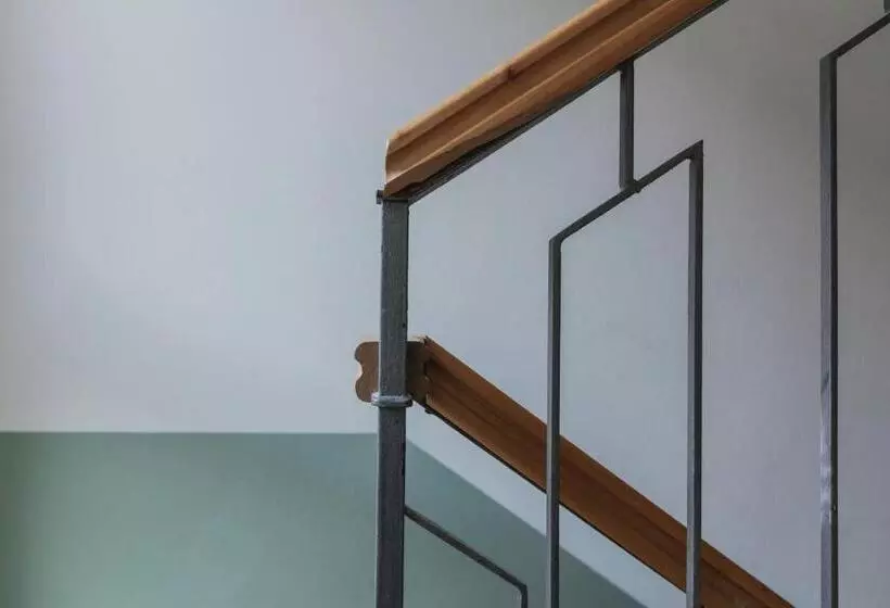 Hotelli Albergo Miramonti