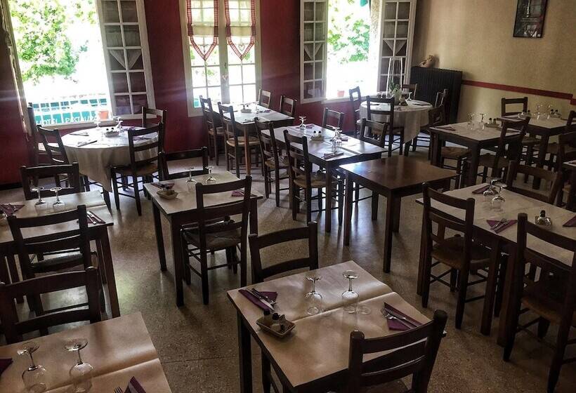 ホテル Bar Hôtel Restaurant De L Ouvèze