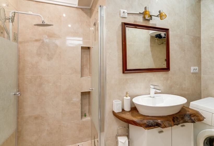 בית מלון כפרי B&b Afrodita