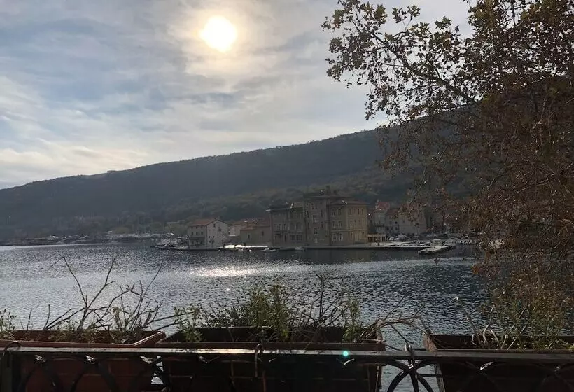 Hotelli B&b Afrodita