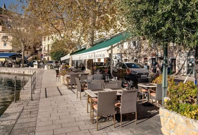 Hotelli B&b Afrodita