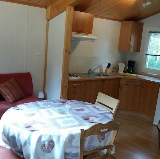 فندق Etang Vallier Resort Brossac