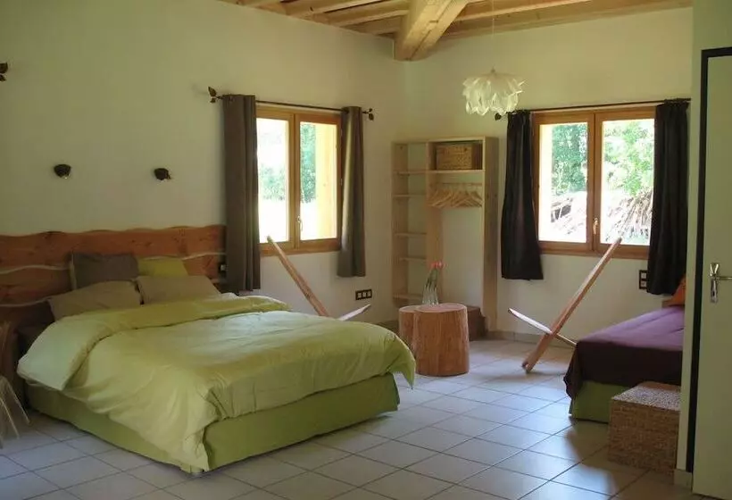 ホテル Hôtel Le Val Des Sources