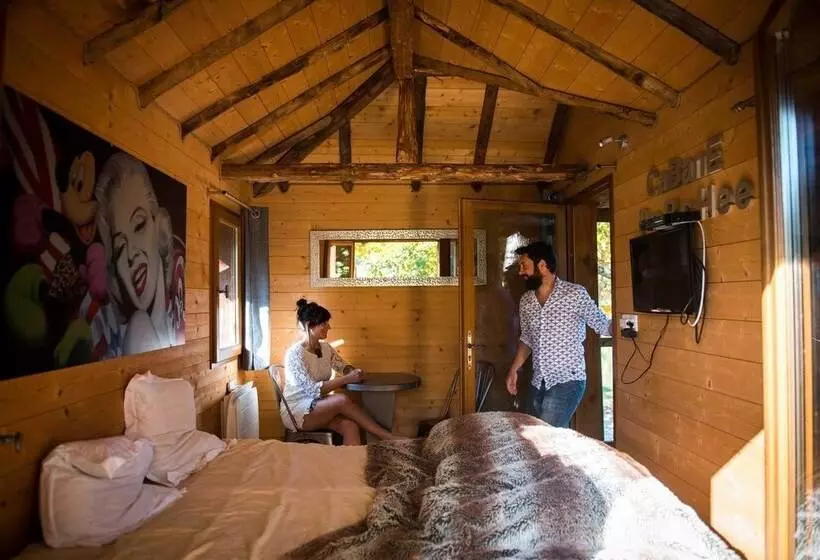 ホテル Moulin De La Jarousse   Les Cabanes