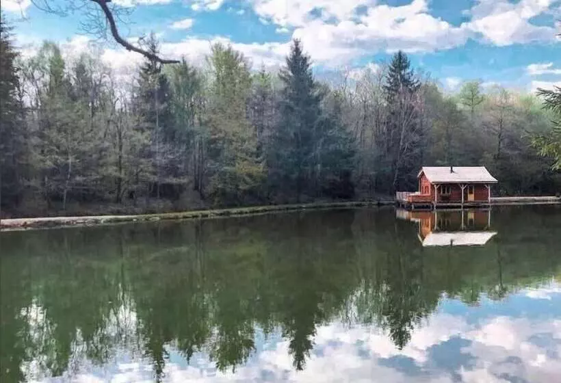 ホテル Moulin De La Jarousse   Les Cabanes