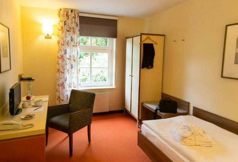 ホテル Ostseeländer