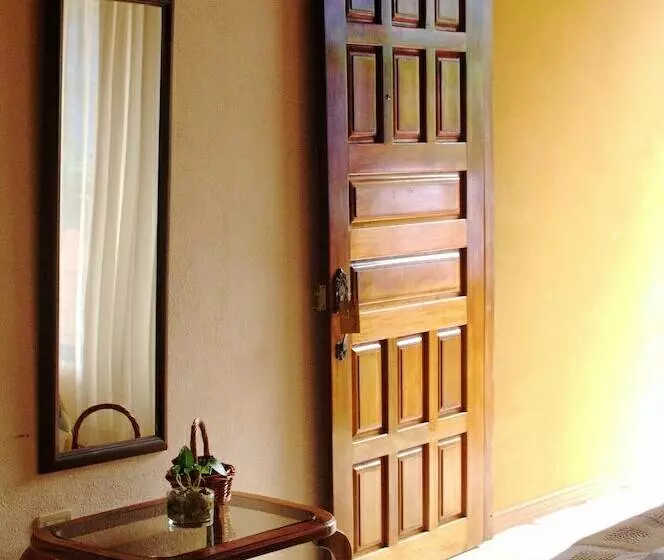 Hotelli Y Restaurante Las Tablitas