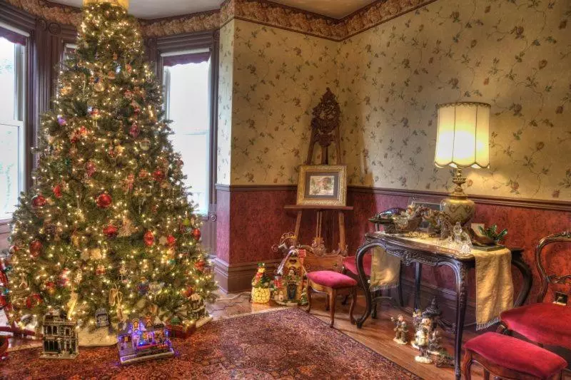 Pemberley House Bed And Breakfast