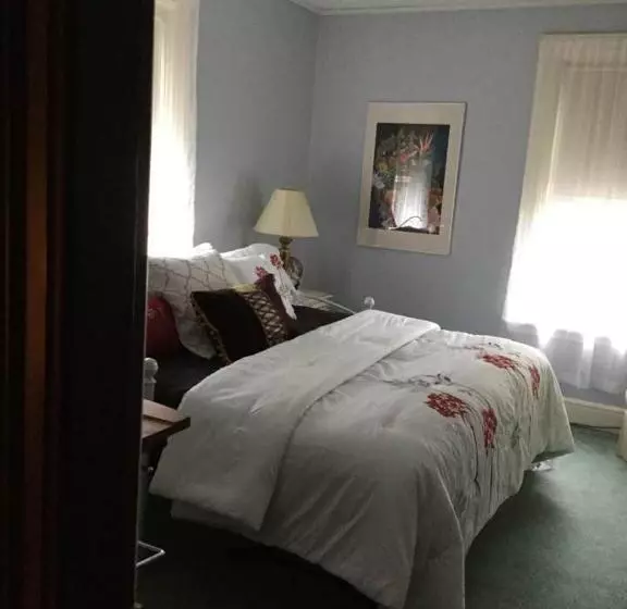 Pemberley House Bed And Breakfast