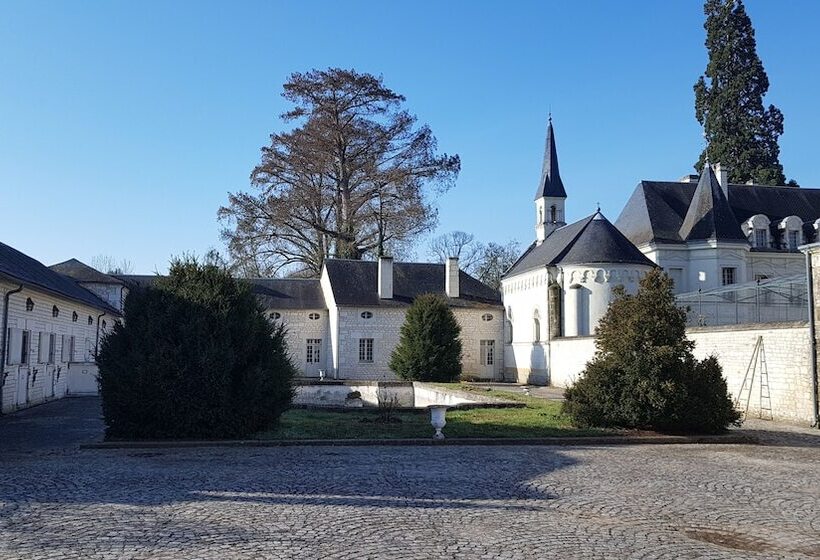 بنسيون Château De Basché