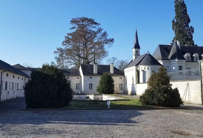 Majatalo Château De Basché