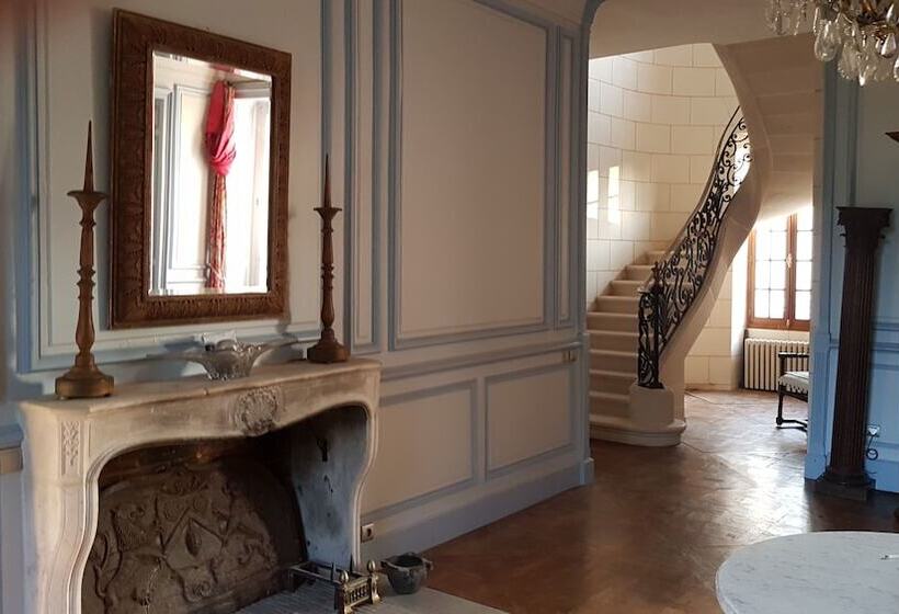 بنسيون Château De Basché