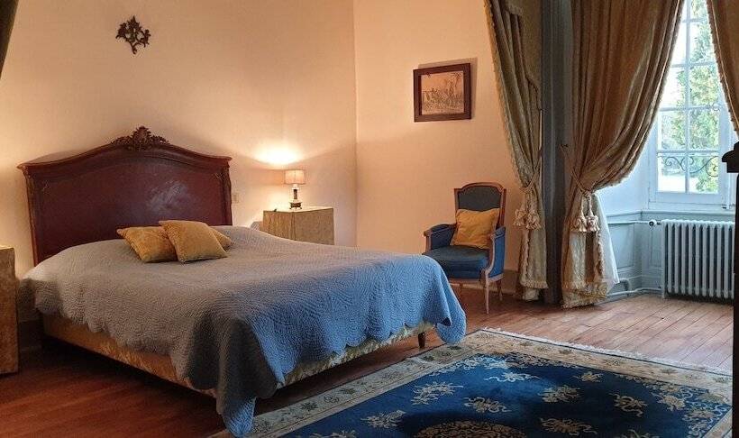 بنسيون Château De Basché