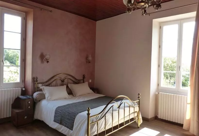 Majatalo Domaine De L'estuaire