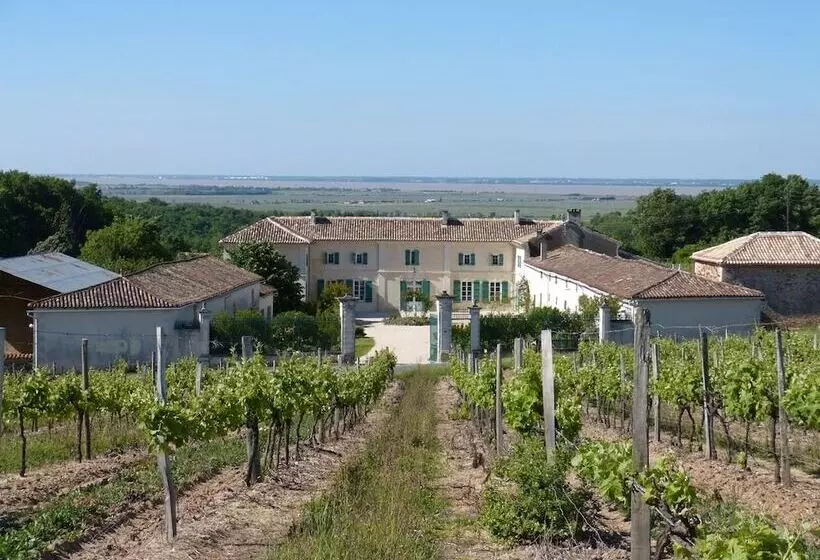 Majatalo Domaine De L'estuaire