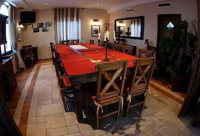 پانسیون Fortuna Hotel & Restaurant
