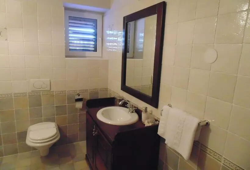 پانسیون Fortuna Hotel & Restaurant