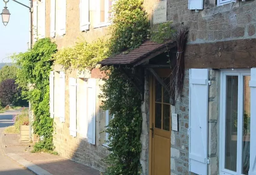 ペンション Le Petit Rabot