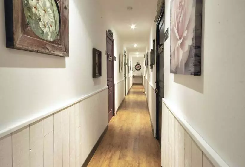 Majatalo Moulin De La Beraudaie