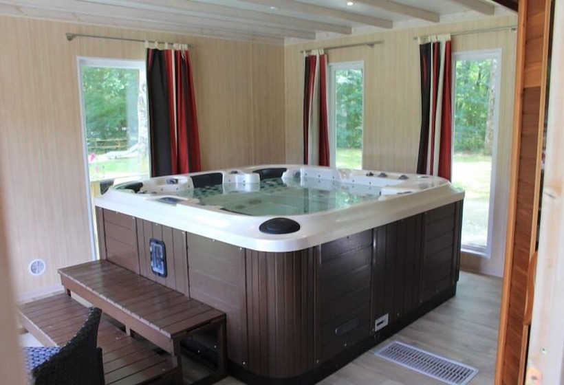 אתר נופש Les Chalets De La Héronnière