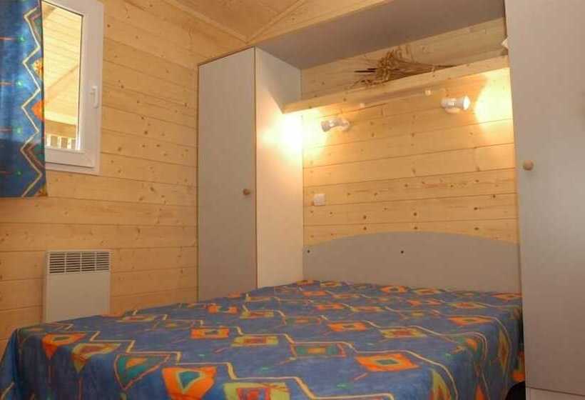 אתר נופש Les Chalets De La Héronnière