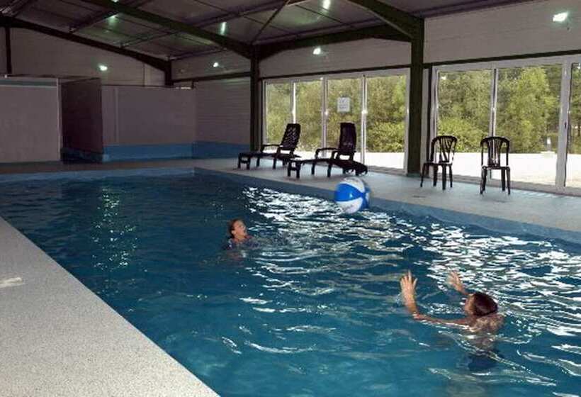 אתר נופש Les Chalets De La Héronnière